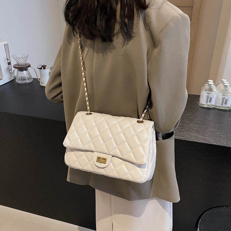 Women’s Medium Pu Leather Solid Color Elegant Streetwear Square Lock Clasp Shoulder Bag