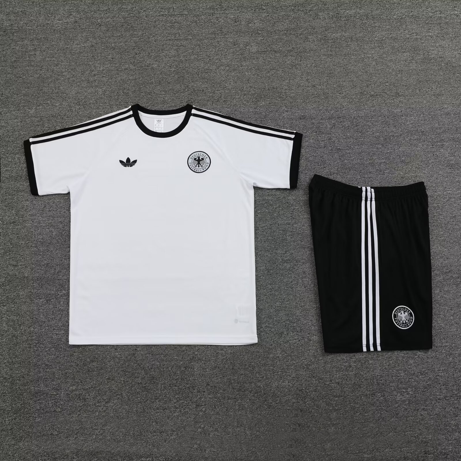 Germany 2024 Originals 3-Stripes Short-Sleeve Training Set - White
