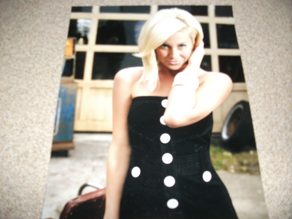 Kellie Pickler Sexy 8x10 Color Country Music Photo Poster painting