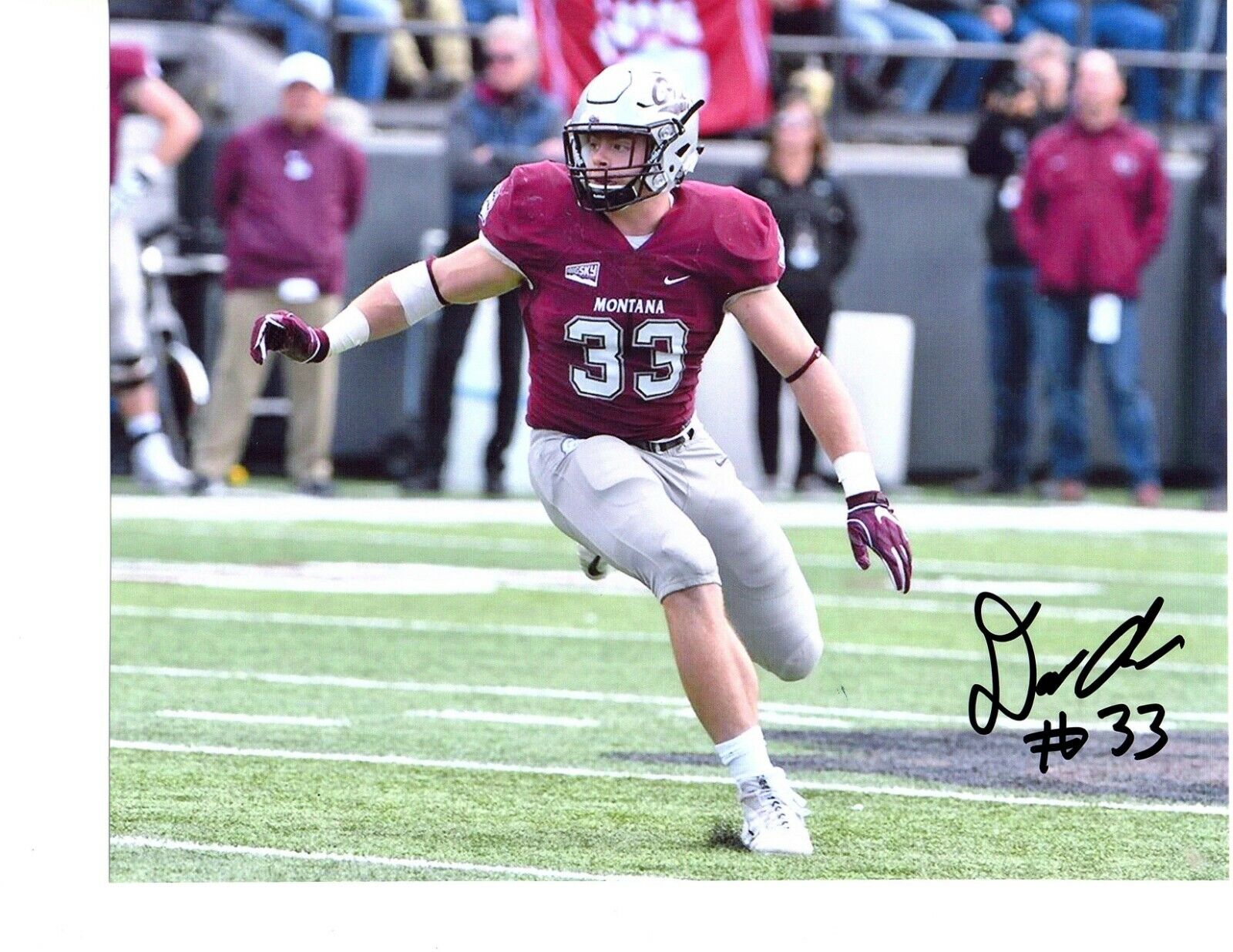 Dante Olson Montana Grizzlies signed autographed 8x10 football Photo Poster painting LB STAR b