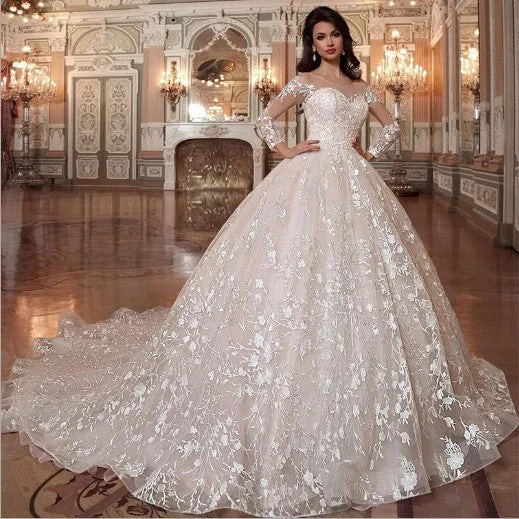 Women Luxury Plus Size Trailing Lace Wedding Dress