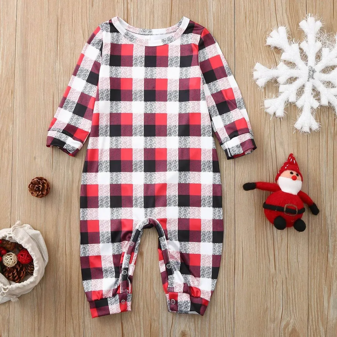 Family Matching Lovely Reindeer Wearing Christmas Hat Buffalo Plaid Pajamas Sets