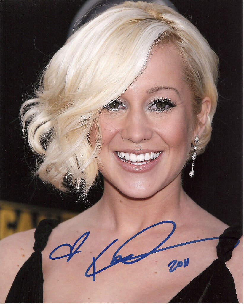 COUNTRY STAR KELLIE PICKLER HAND SIGNED 8X10 Photo Poster painting COA