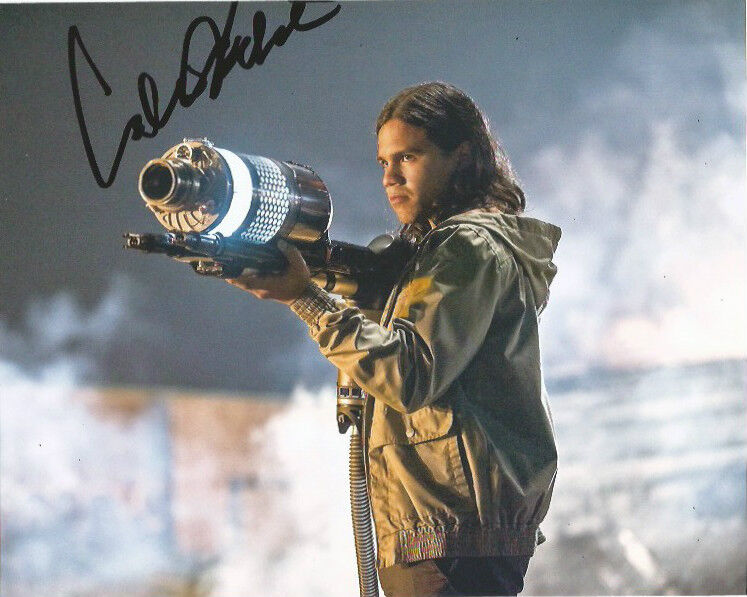 Flash Carlos Valdes Autographed Signed 8x10 Photo Poster painting COA