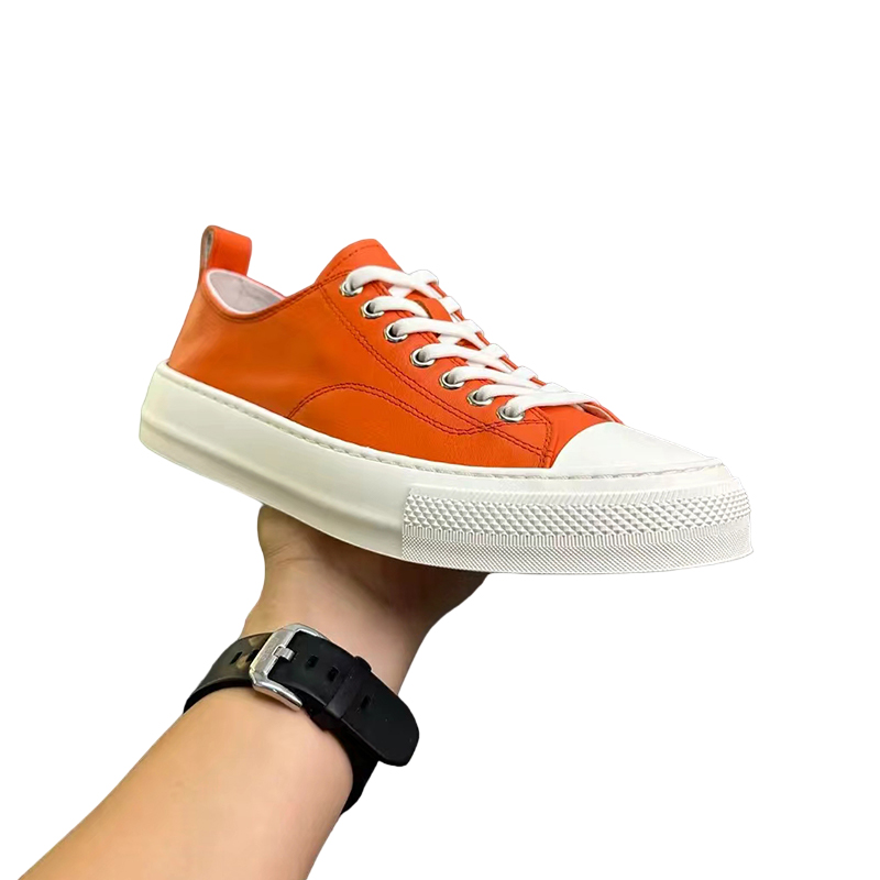 Handmade Retro Low-top Leather Sneakers DANRRIO.COM DANRRIO
