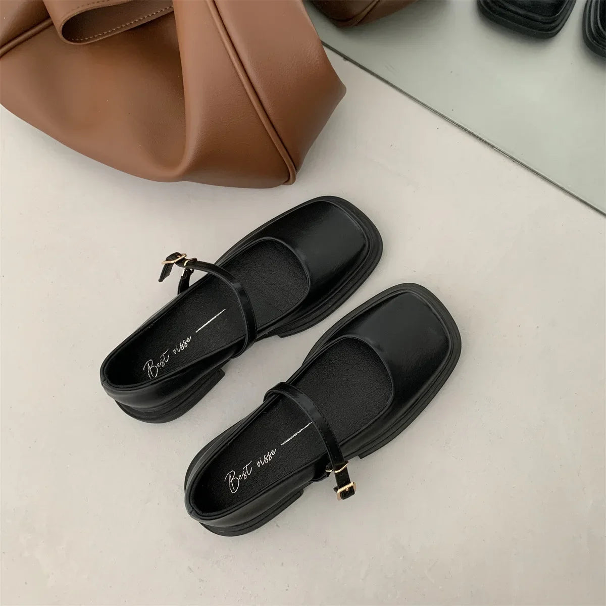Aiertu Soft Soles Women Shoe Comfortable Japanese Thick Soled Leather Shoes Women Spring Autumn New 2024 British Style Shoes for Women Aiertu