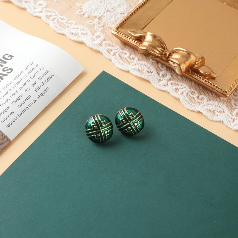 Retro Round Alloy Inlay Pearl Women’s Ear Studs 1 Pair