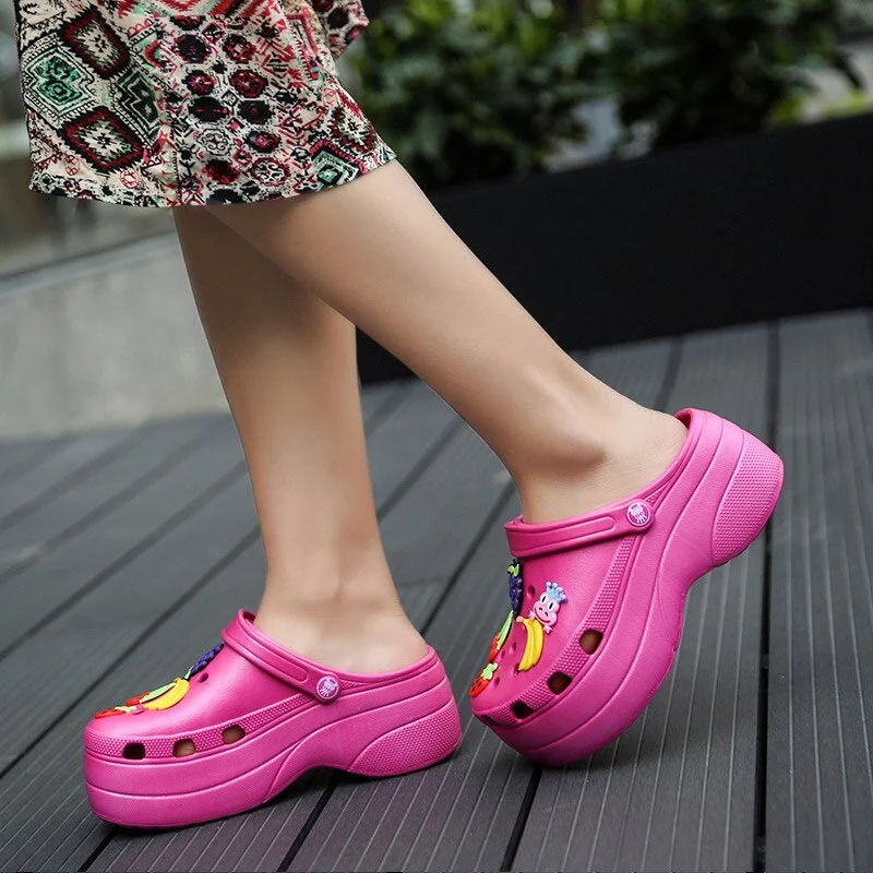 Summer Women Croc Clogs Platform Garden Sandals Cartoon Fruit Slippers Slip On For Girl Beach Shoes Fashion Slides Outdoor 698