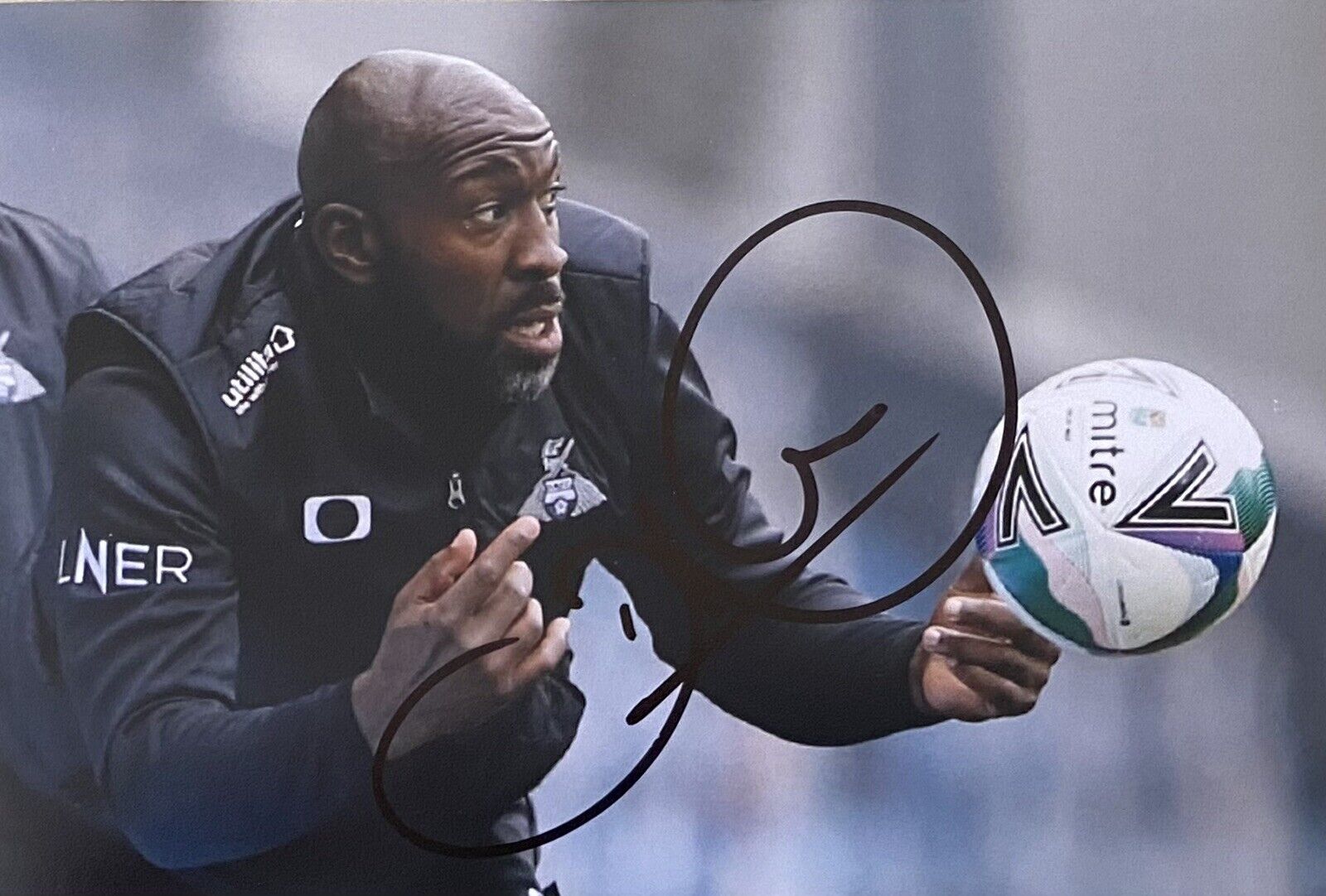 Darren Moore Genuine Hand Signed Doncaster Rovers 6X4 Photo Poster painting 3