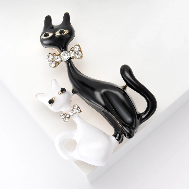 Cute Classic Style Pin Cat Alloy Enamel Women’s Brooches