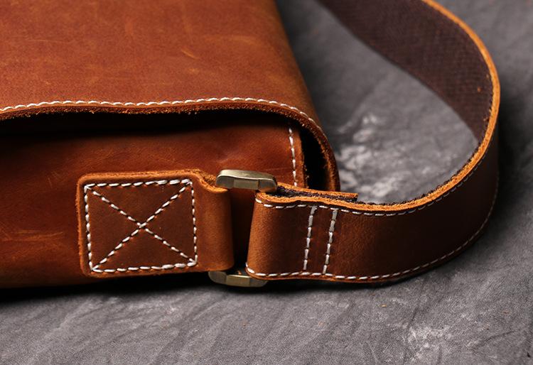 Retro Simple Men's Crossbody Messenger Bag