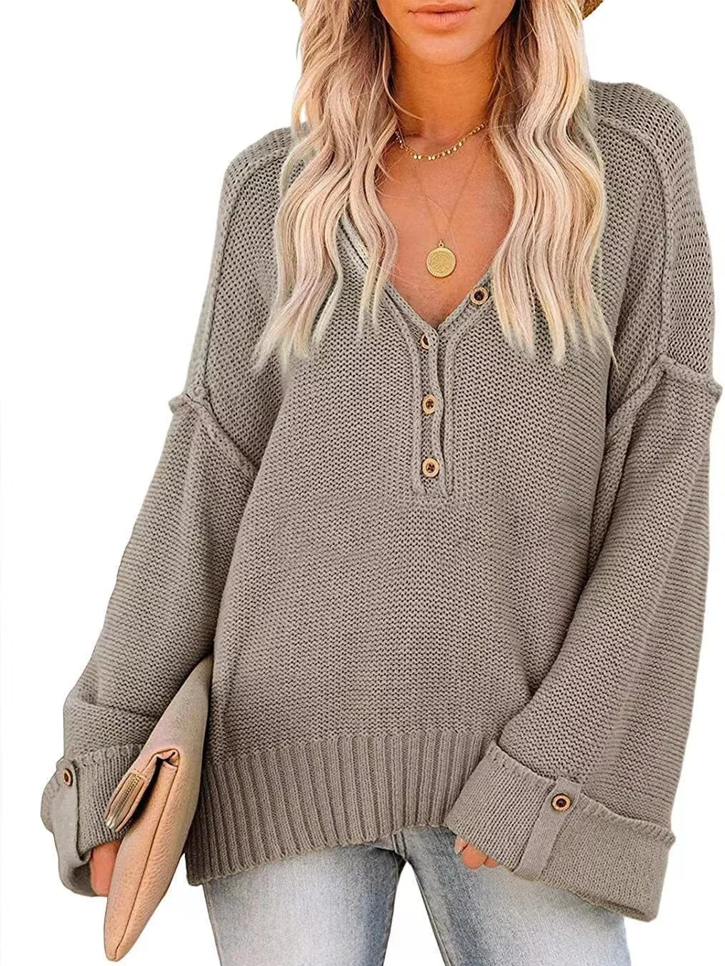 Women's plus-size v-neck jumper in solid color