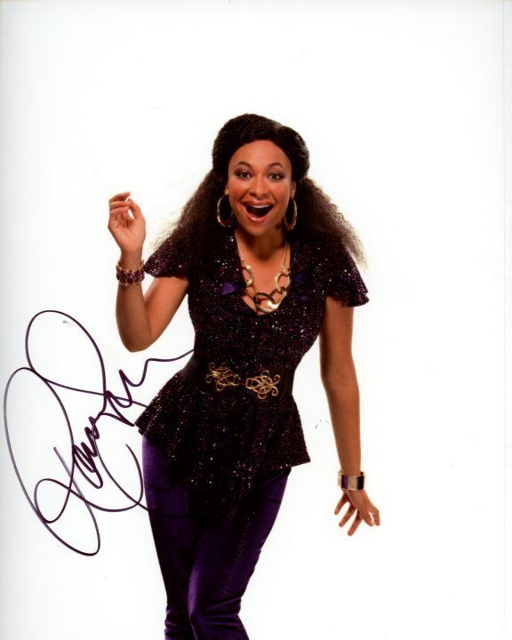 RAVEN-SYMONE Signed Autographed Photo Poster painting