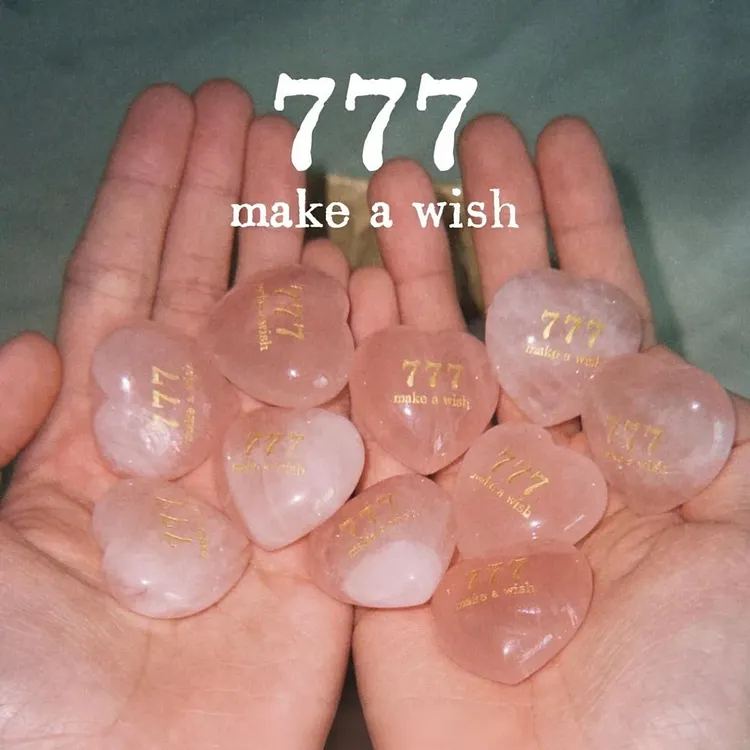 Rose Quartz Worry Stone &ndash; 777 Lucky Number