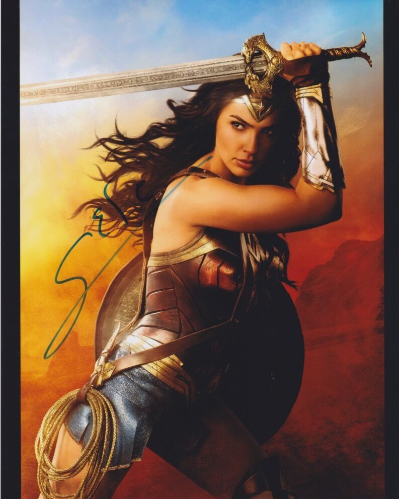 Gal Gadot (Wonder Woman) signed 8X10 Photo Poster painting