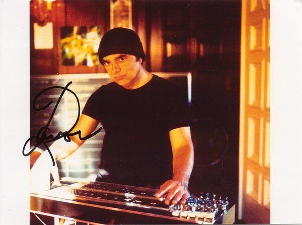 Daniel Lanois autograph 6x8