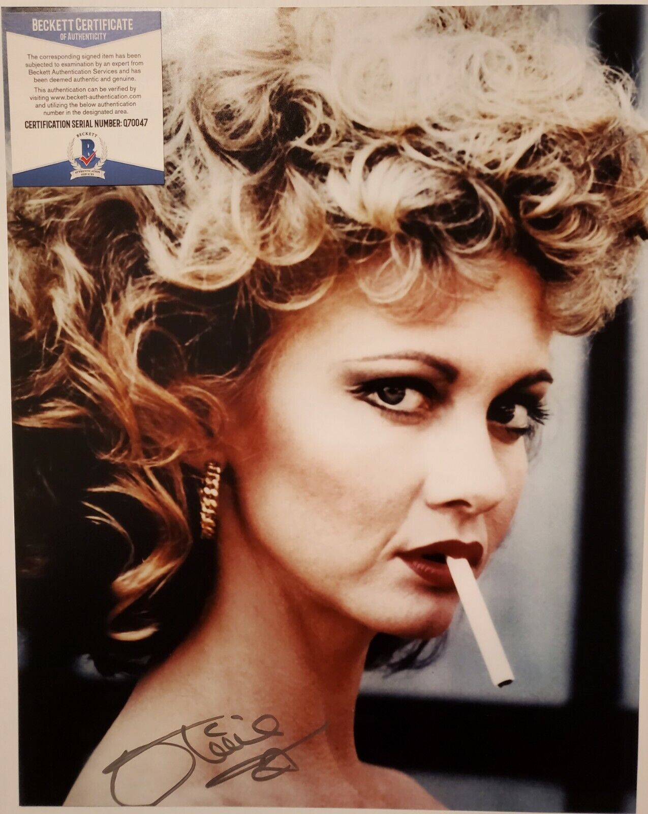 OLIVIA NEWTON-JOHN SIGNED AUTOGRAPHED COLOR GREASE 11x14 Photo Poster painting BAS BECKETT COA