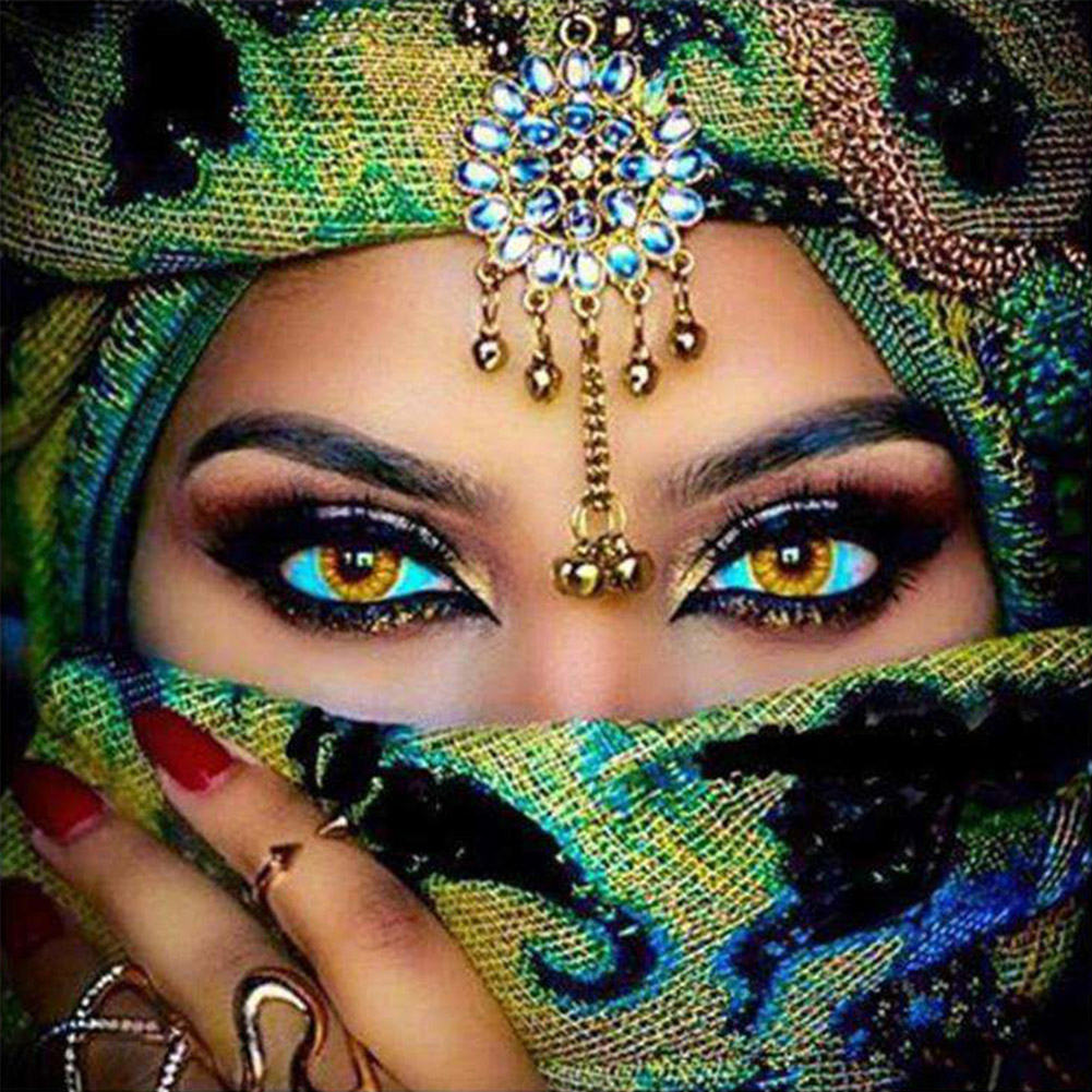 Арабские глаза девушек