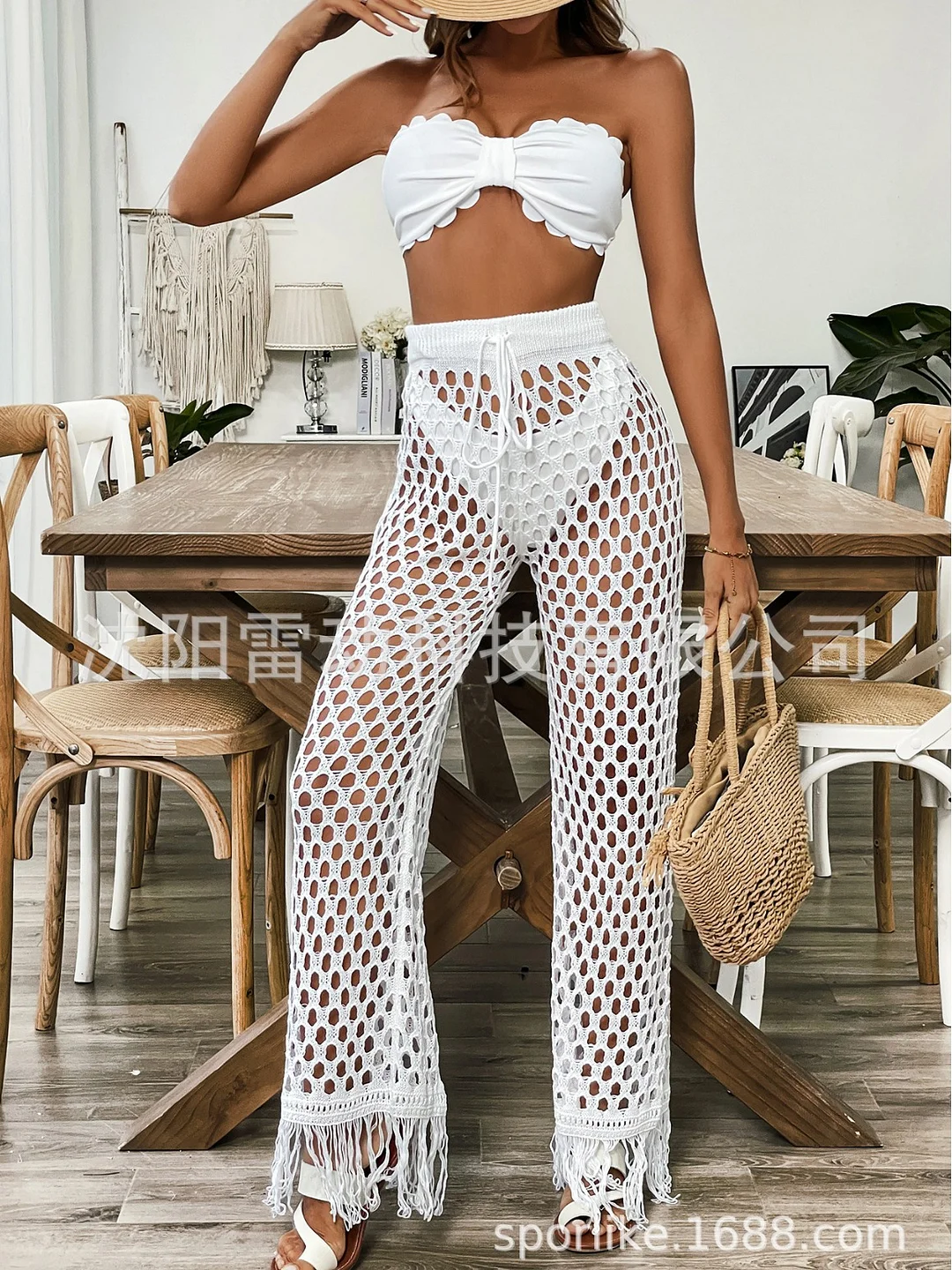 Churchf Solid Color Thoracic Split Swimsuit Women 2025 New Low-Waisted Lace Bikini Three-Piece Bikini