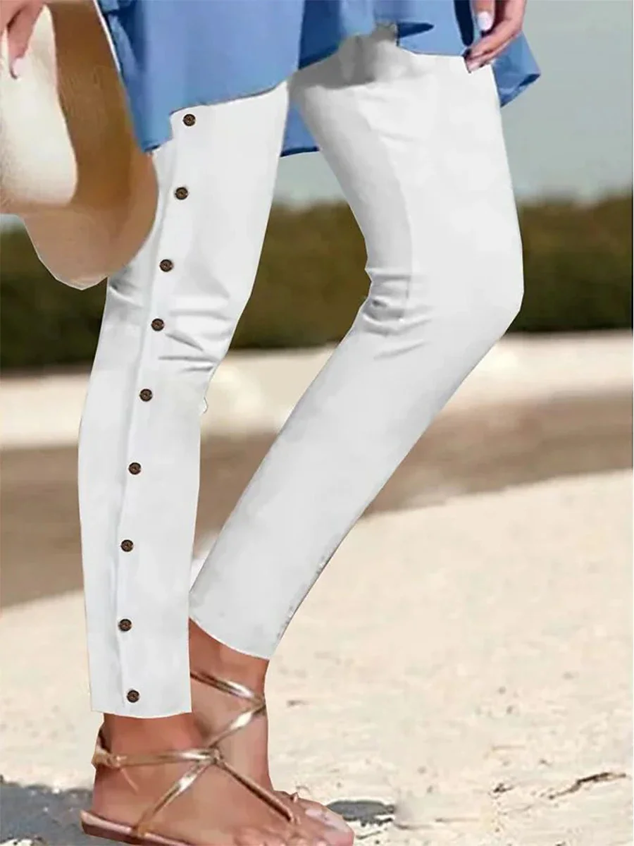 Women's Multi Button Solid Color Leggings.