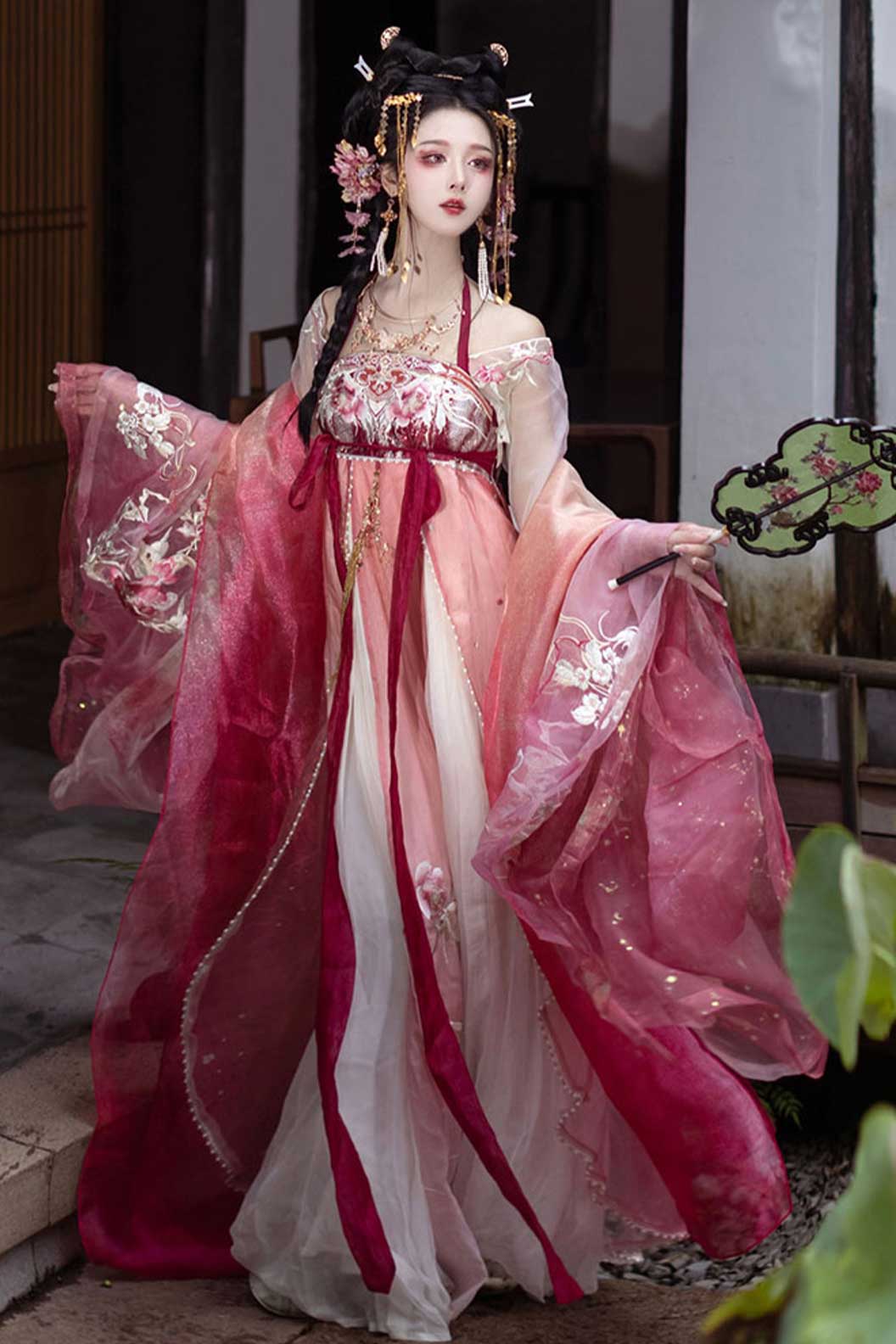 Myth & Legend hanfu wide sleeved robe pibo by Daji- 妲己 Stupa Stones