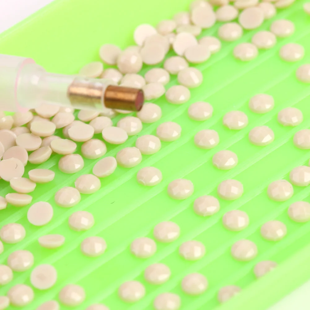 Round Drill Diamond Rhinestone(DMC 822)