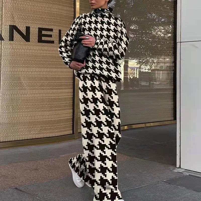 Casual Two Piece Outfits Graffiti Printing Sweatshirt Suits Women Streetwear Turtleneck Top + Wide Leg Pants Tracksuit 2 PC Sets