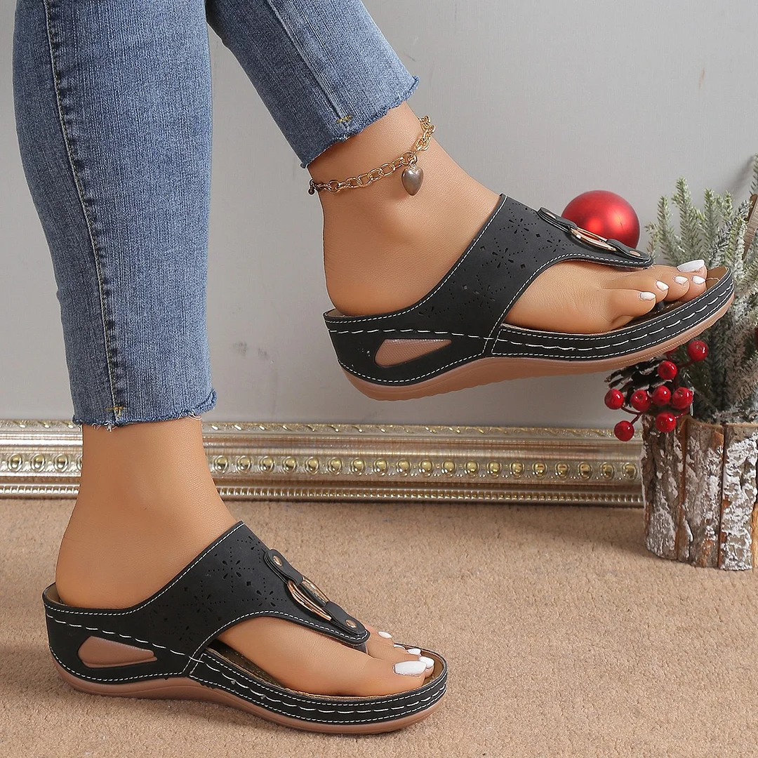 Qengg Flat-Soled Slippers Women's 2024 New Fashionable Slope Heel Herringbone Sandals