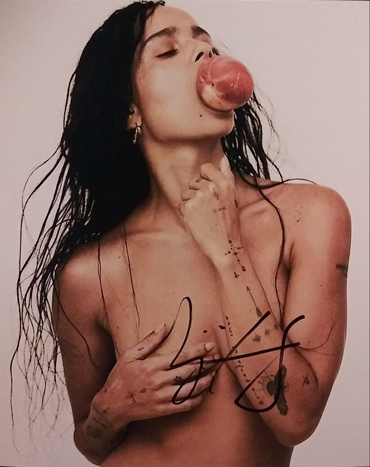 Zoe Kravitz signed 8 x 10