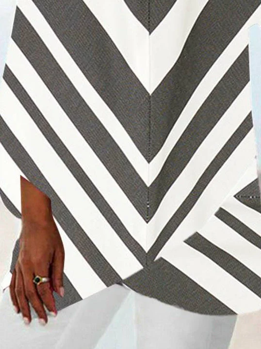 Women Half Sleeve V-neck Solid Color Dress