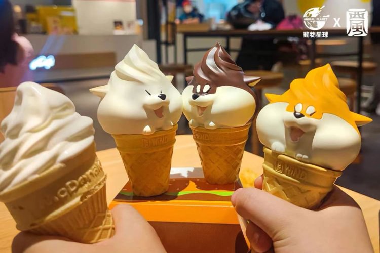Ice Cream Ver. Wolfberry Dog - Original Design Resin Statue - Animal Planet  Studios [Pre-order]