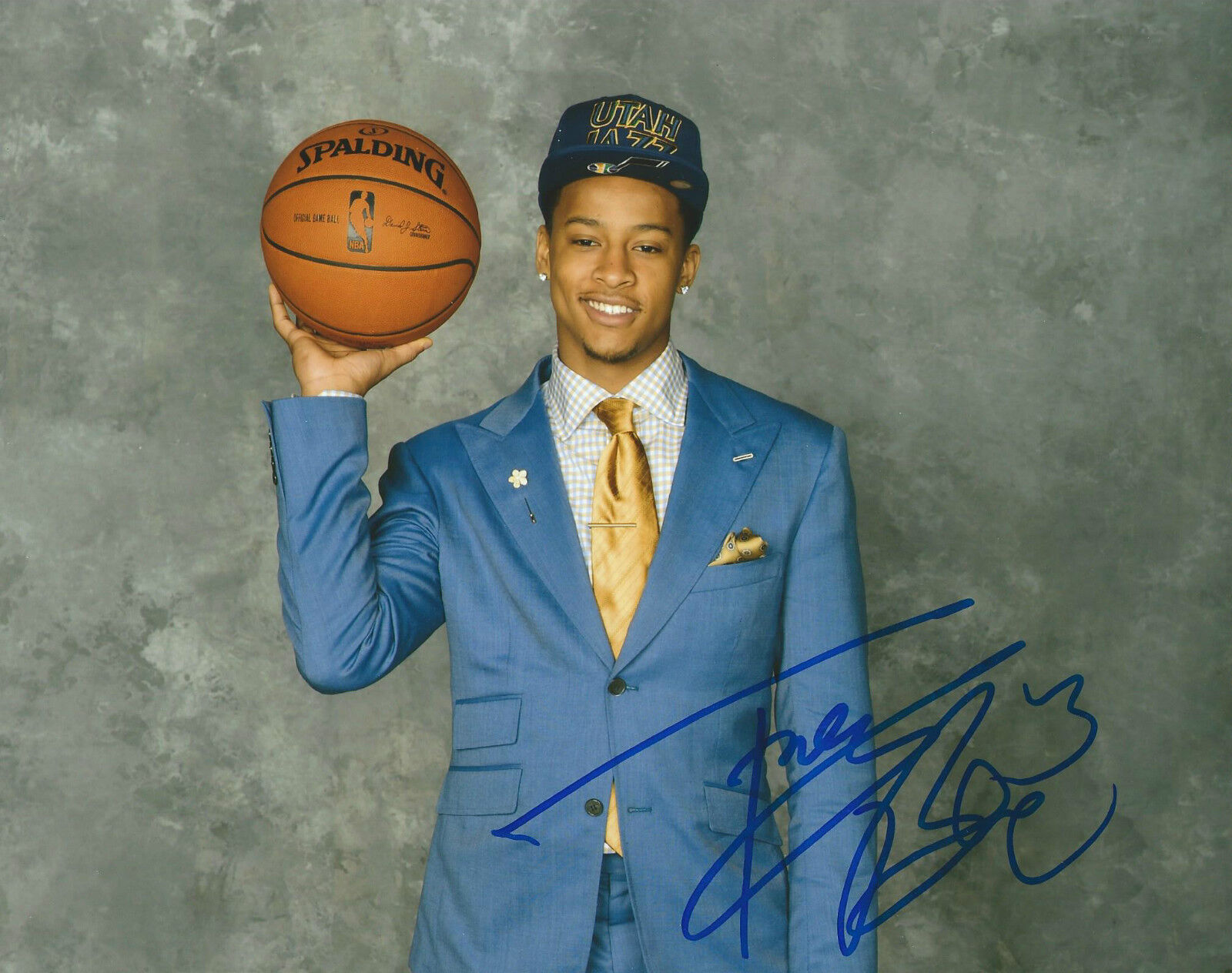 **GFA Utah Jazz-Michigan Wolverines *TREY BURKE* Signed 8x10 Photo Poster painting T2 COA**