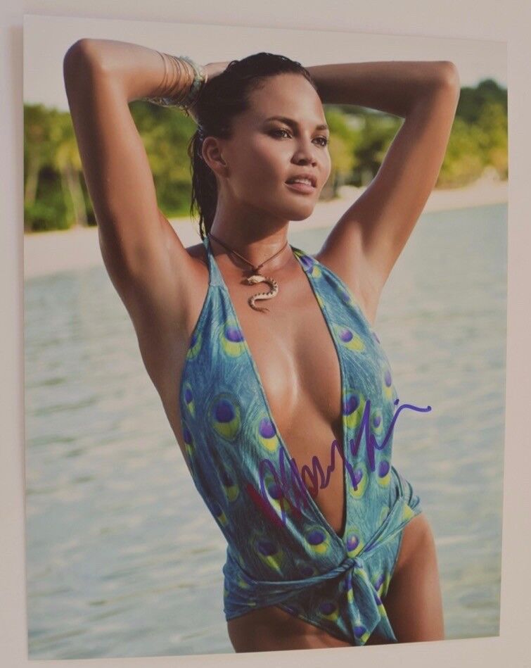 CHRISSY TEIGEN Signed Autographed 11x14 Photo Poster painting SI Swimsuit Model Hot Sexy COA VD