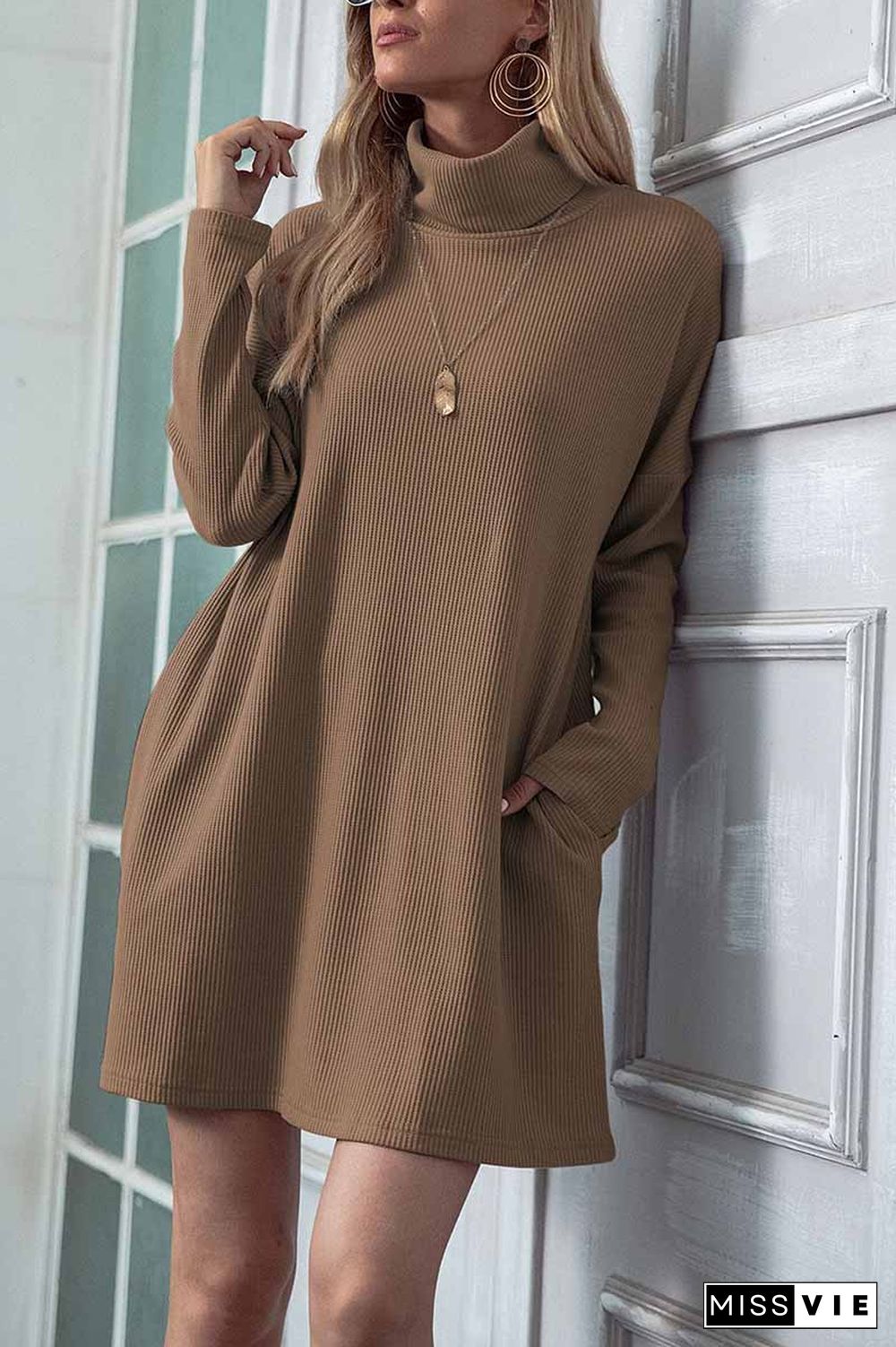 Solid Color Round Neck Dress