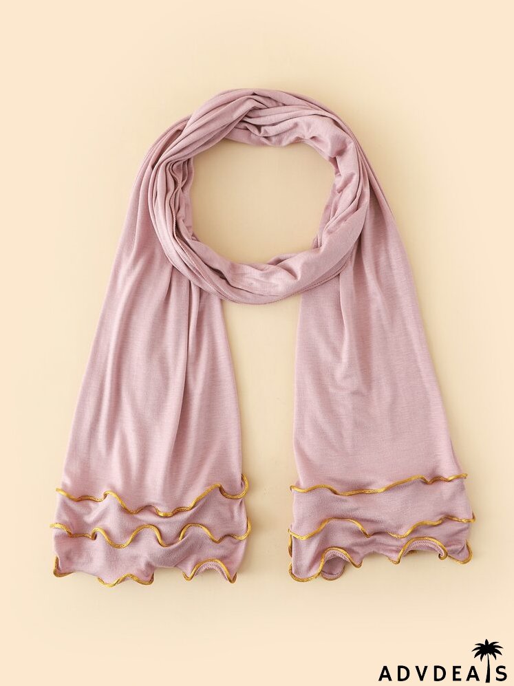Contrast Trim Scarf