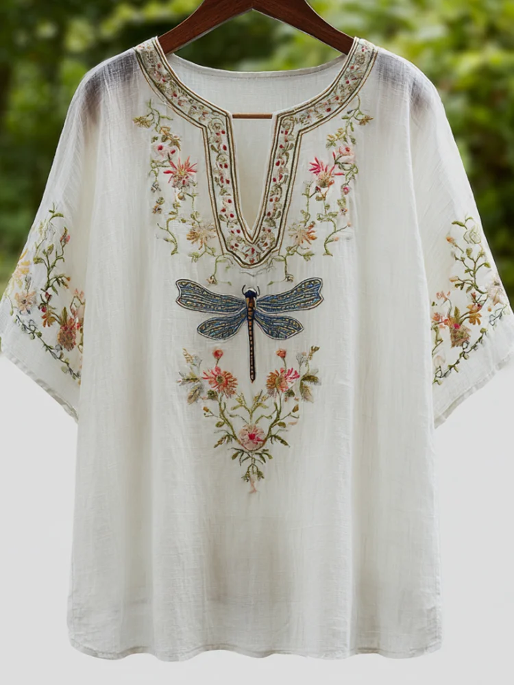 Vintage Cotton And Linen Dragonfly And Flower Pattern White V-neck Short-sleeved T-shirt