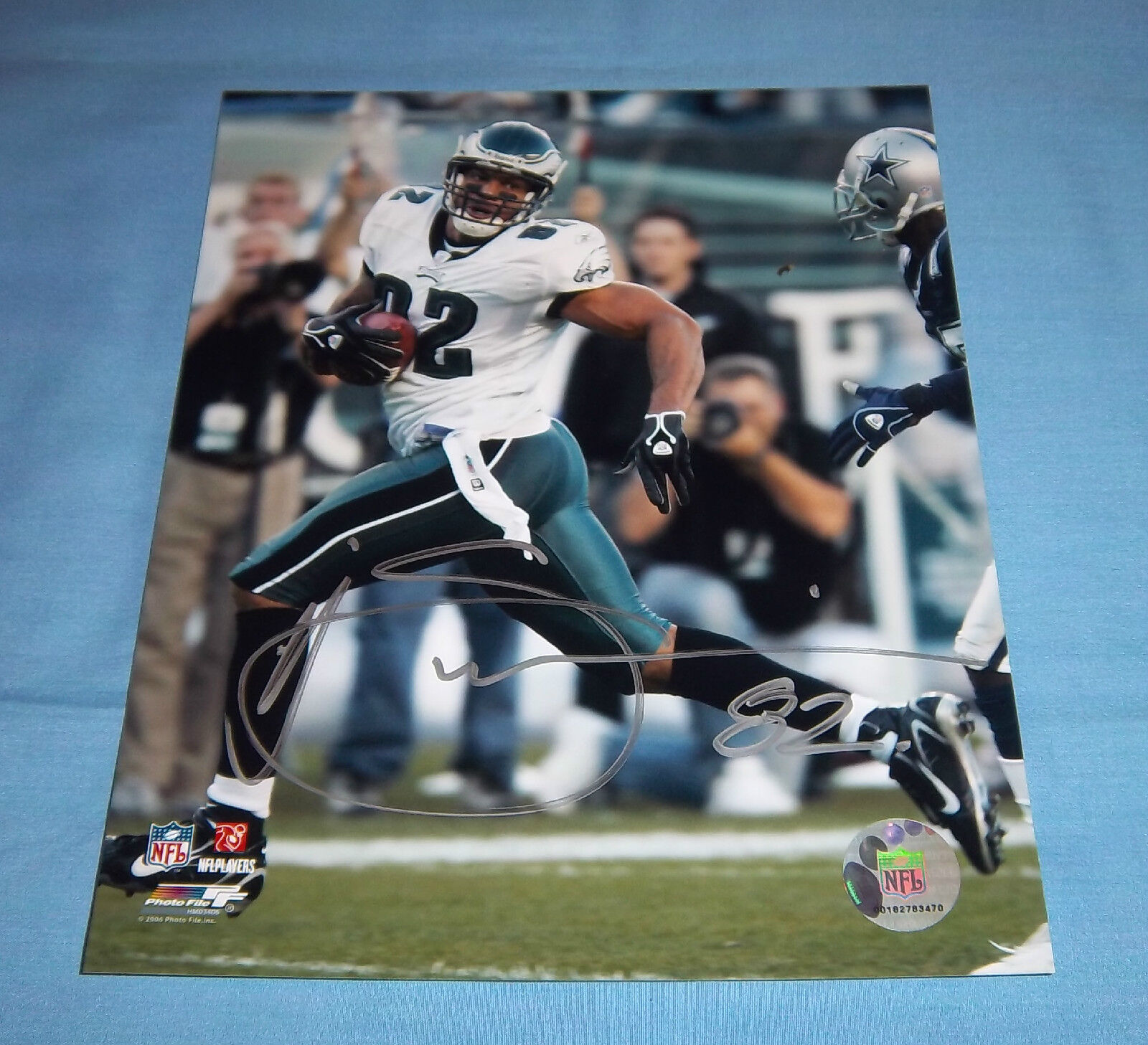 Philadelphia Eagles LJ Smith Signed Autographed 8x10 Photo Poster painting NJ Rutgers B