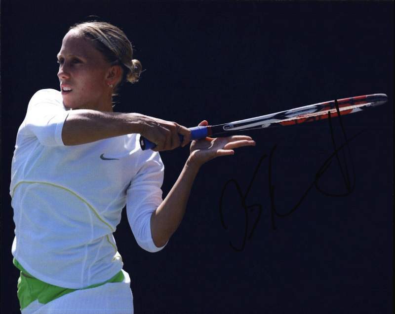 Julia Schruff signed tennis 8x10 Photo Poster painting W/Certificate Autographed (A0001)