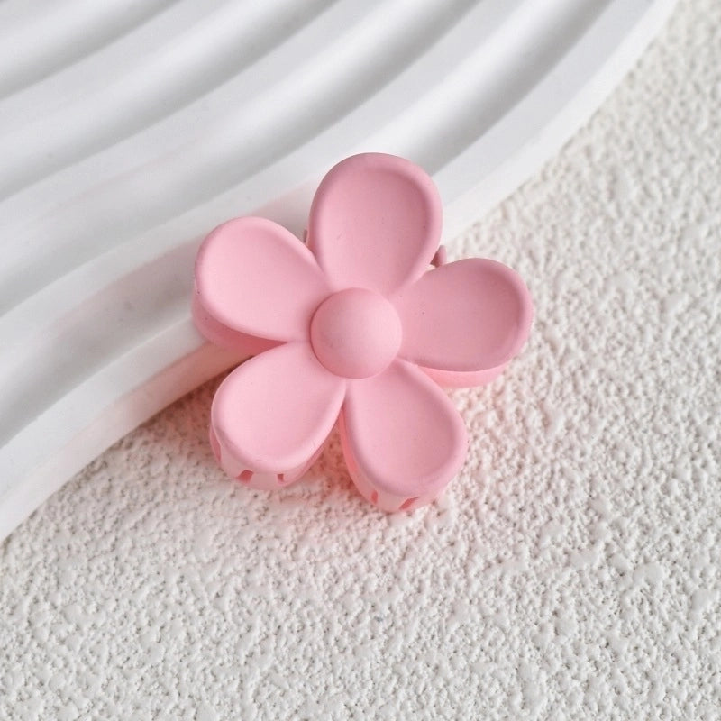Women’s Sweet Flower Plastic Stoving Varnish Hair Claws