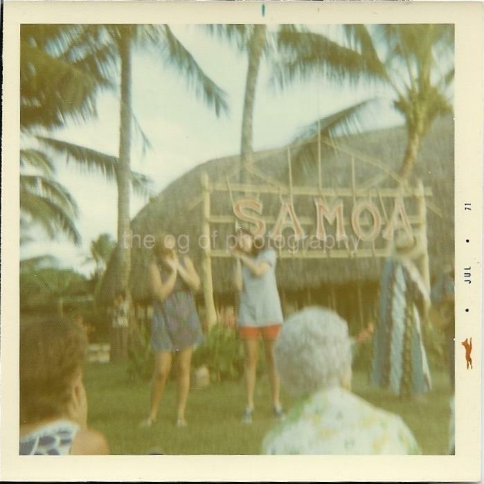 VACATION IN SAMOA 1970's FOUND Photo Poster paintingGRAPH Color GIRLS Snapshot VINTAGE 08 2 B