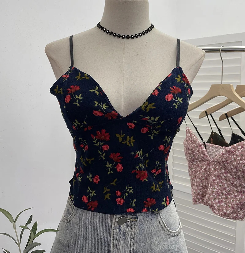 Brownm Real Shooting Hottie Deep V-Neck Broken Flower Short-Sized Hong Kong Wind Sling Female Wear With Chest Cushion Small Waistcoat Sleeveless Top 1727