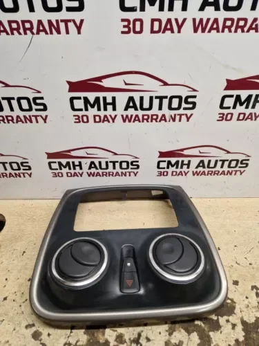 Dronehint CENTRAL AERATOR FOR DACIA SANDERO (12-16) (16-20)  682605983R Parts