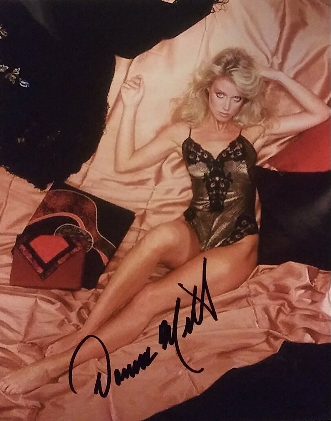 Donna Mills signed 8 x 10