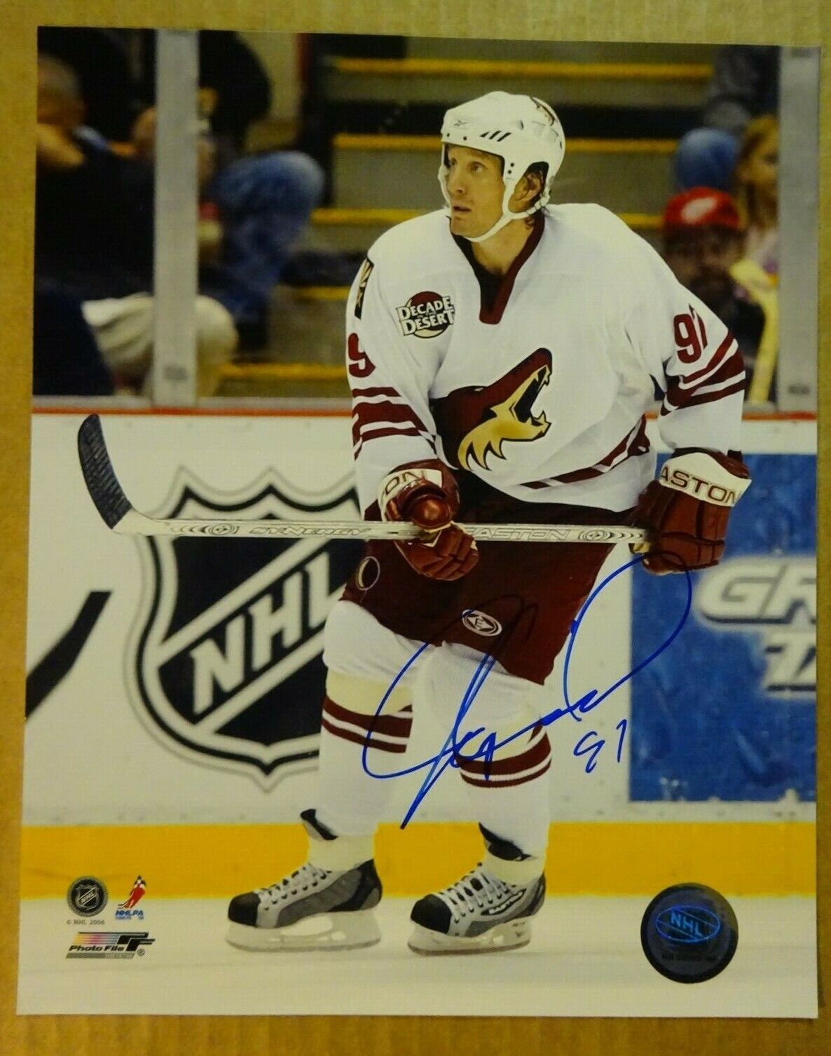 Autographed JEREMY ROENICK Signed Arizona Phoenix Coyotes 8x10 Photo Poster painting File