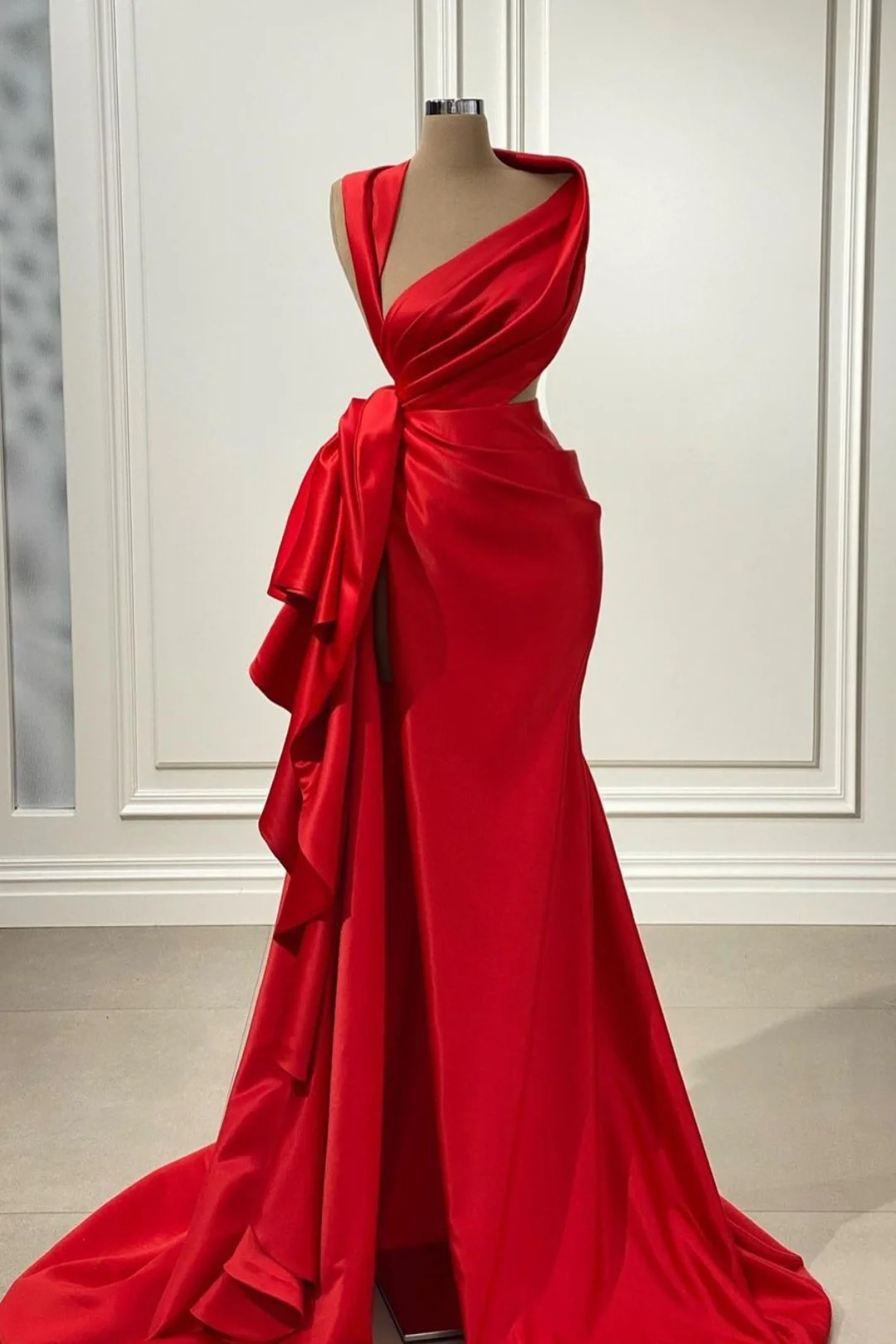 Elegant Red Charmeuse Long Prom Dress With High Slit YL0267