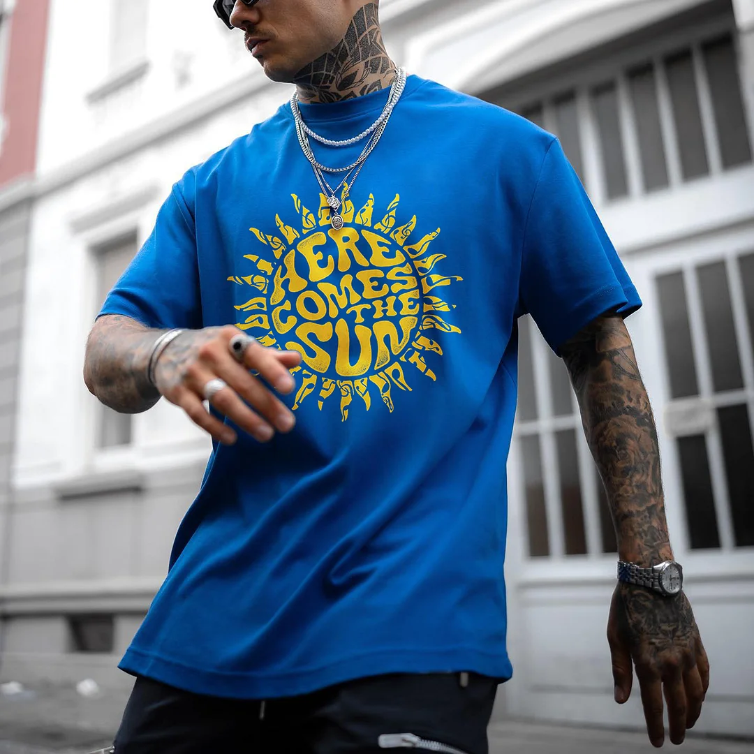 Unisex Casual Here Comes The Sun Printed T-shirt