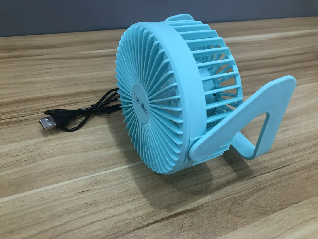 hoshiko USB-Powered Desktop Fans - 6 Inch Portable Fans with 3 Speeds Strong Airflow, Quiet Operation and 360&deg;Rotate, Personal Table Fan for Home,Office, Bedroom