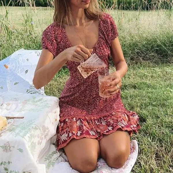 Slim-Fit Short Sleeve V-Neck Mini Dress--vocosishoes