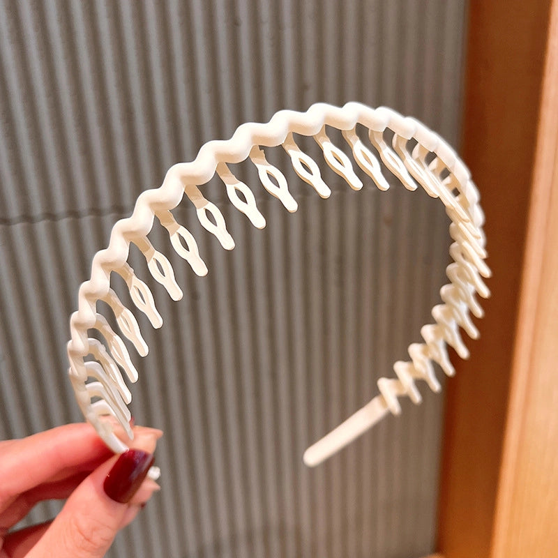Women’s Minimalist Waves Plastic Hair Band