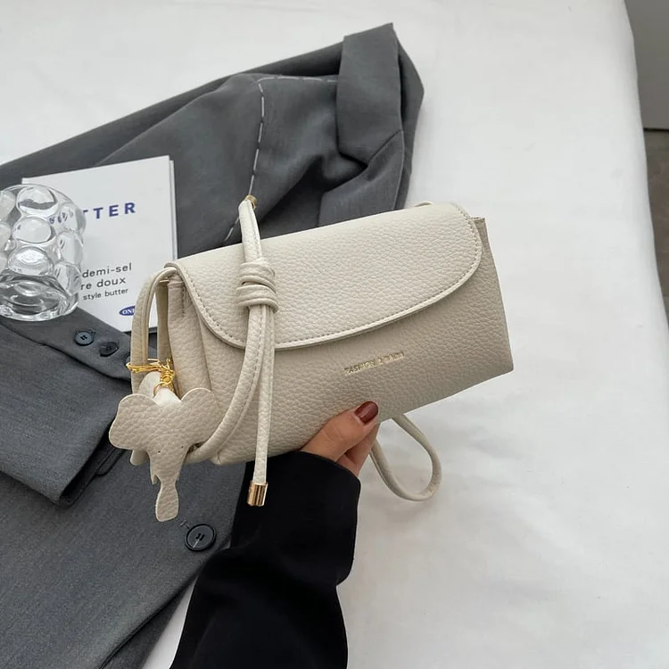🔥Hot sale 49%OFF🔥Women's  High end Fashion Crossbody Bag with Elephant Pendant👜